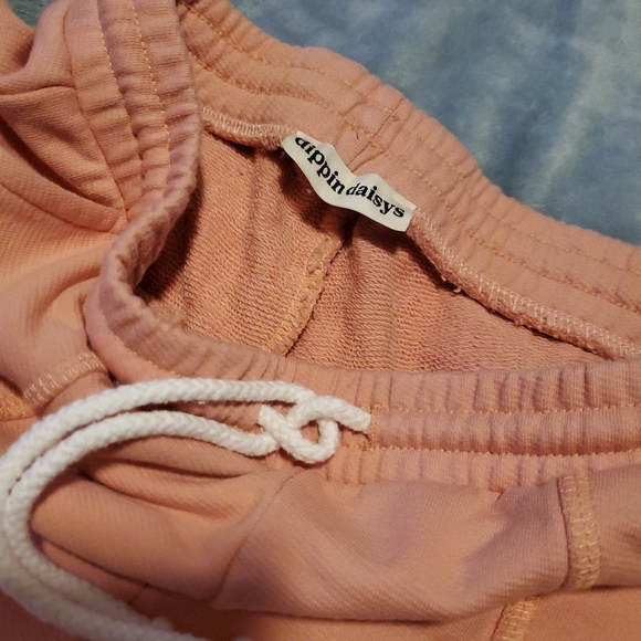 DD Sweats - Picture 5 of 6